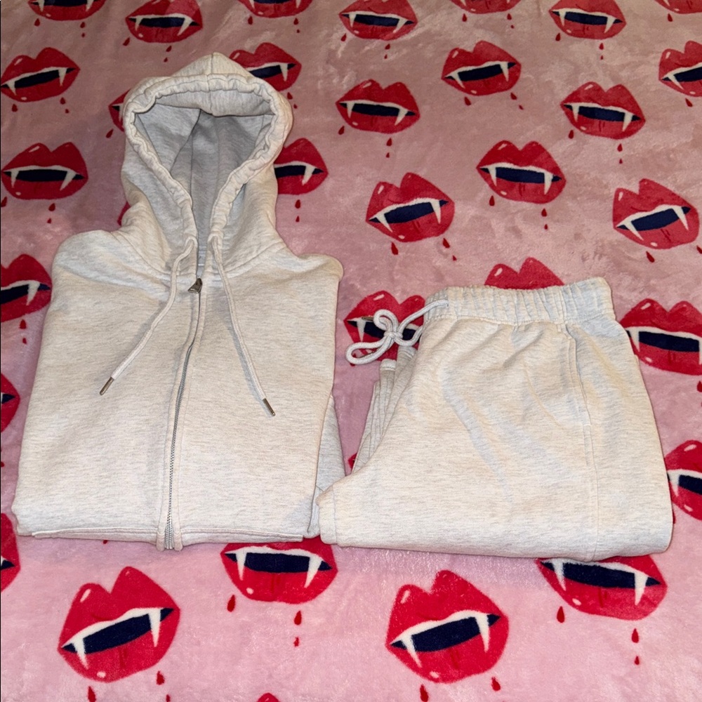 Lazy Sundays Light Gray Hoodie and Joggers Set With Back Pocket